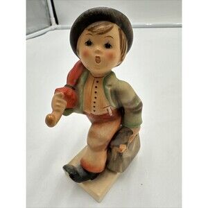 Vintage Hummel Figurine 11 2/0 " Merry Wanderer " Germany 4 1/4”